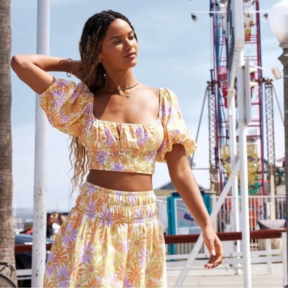 L*Space | Flirty Cottagecore Feminine Girly Oopsie Daisy Printed Jax Skirt - Picture 5 of 13